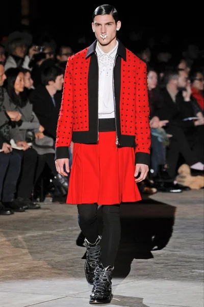 Look 41